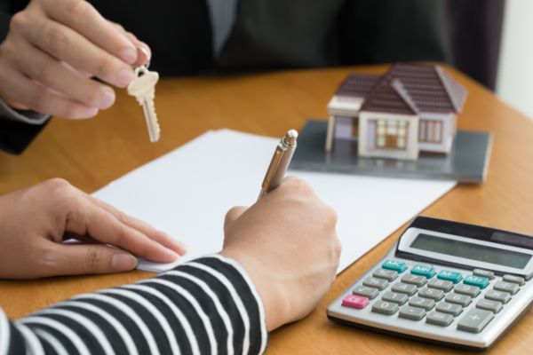 Hồ sơ công chứng hợp đồng chia tách nhà đất