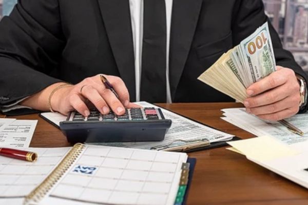 góp vốn bằng tiền mặt