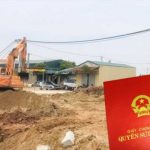 Lấn chiếm đất công
