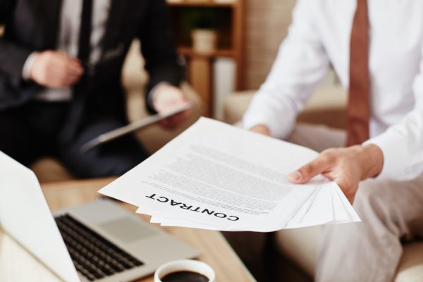 Tại sao dịch vụ công chứng 24/7 lại trở thành xu hướng mới?