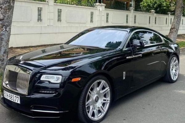 Mua bán xe thể thao Rolls Royce