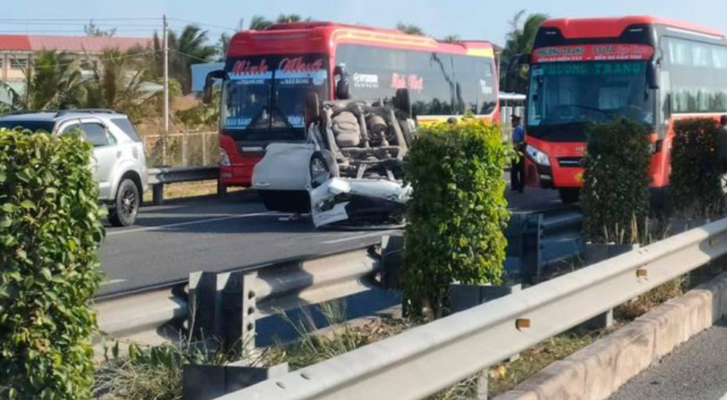 Hỏng xe giữa cao tốc