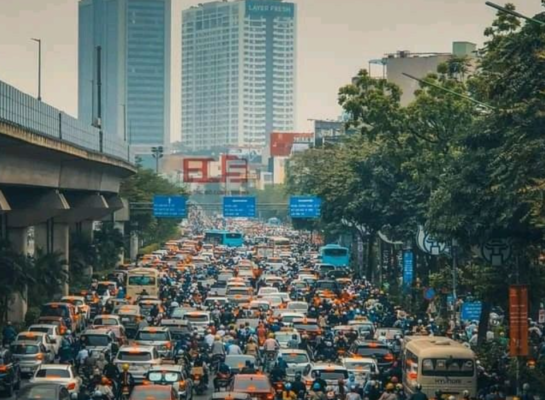 Dừng ô tô sai chỗ gây ùn tắc giao thông