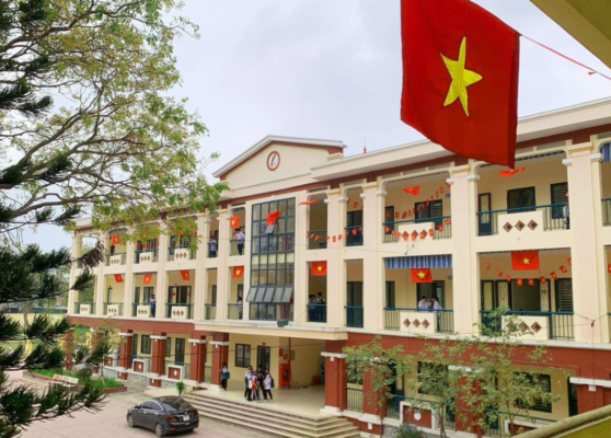 Thành lập trường